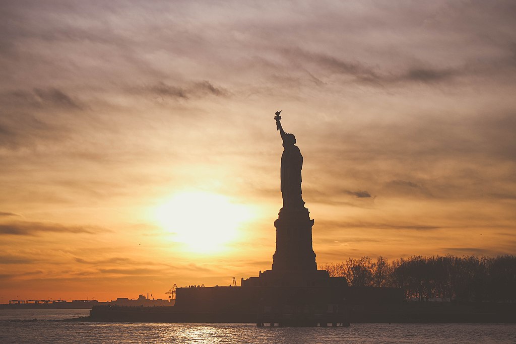 The sun illuminates the Statue of Liberty. Lucas Franco via Wikimedia Commons.
